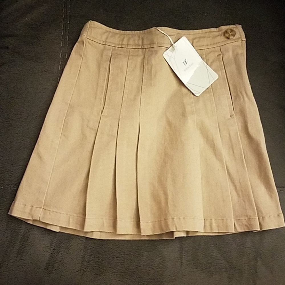 Girls skirt